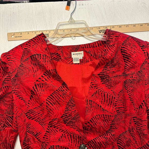 Vintage Rodier Paris 100% Silk Red Black Abstract Print Oversized Blazer/Dress L - Picture 2 of 7